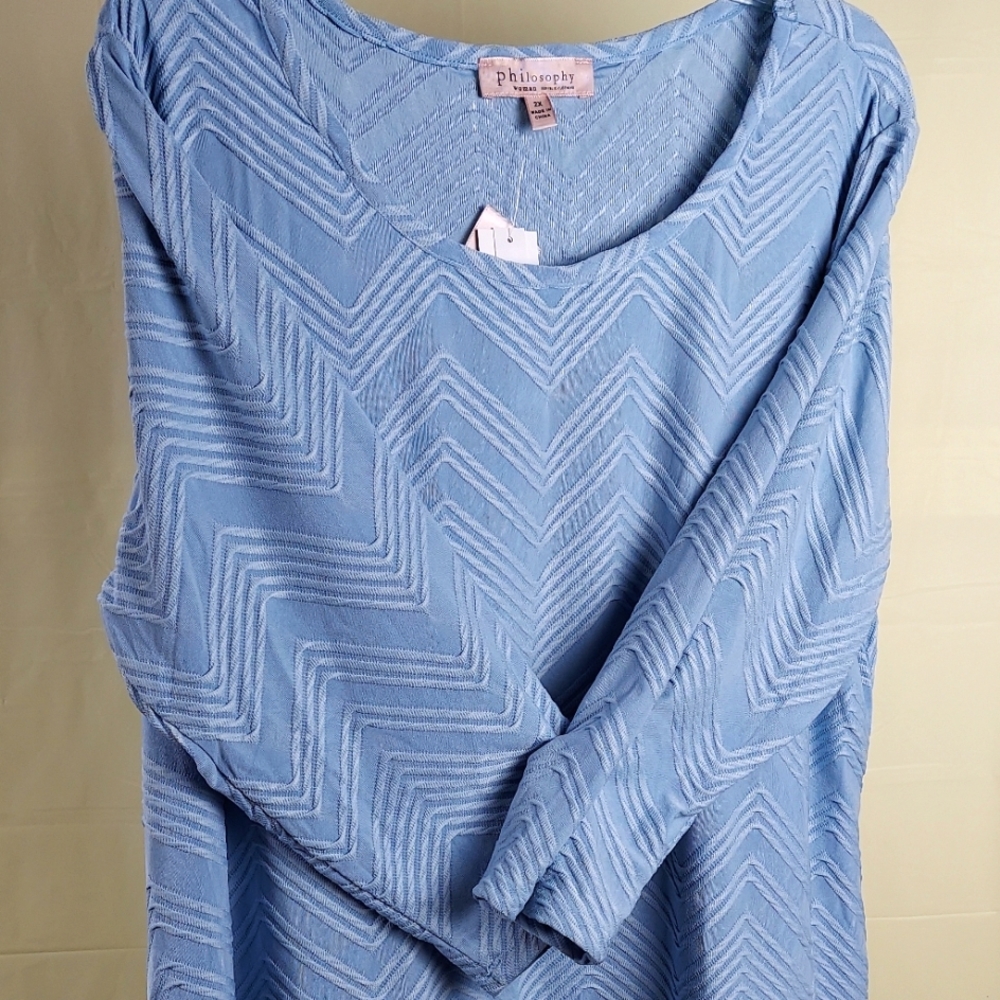 New 2X Hi-Lo Womens Top by Philosophy Dusty Blue